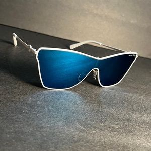 Michael Kors women’s Larissa Sunglasses
